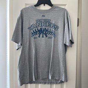 YANKEES tshirt